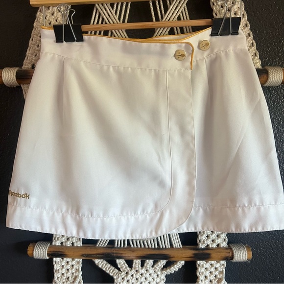 Vintage Reebok Tennis Wrap Skirt White/gold Trim Size 10 - Picture 1 of 6